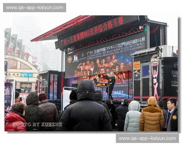 巨影对决：鹈鹕之王与鹰之荣耀的史诗碰撞