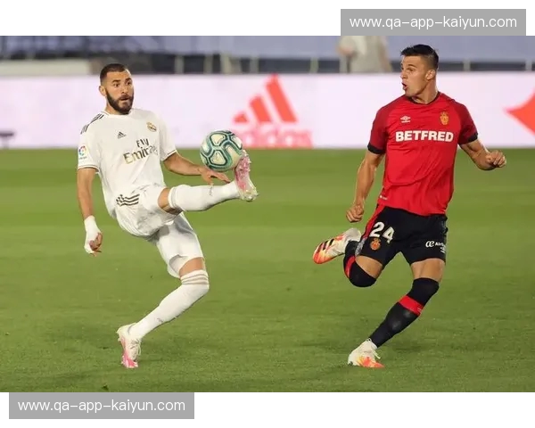 硝烟重燃：火湖大战，经典恩怨与新时代对决的激情碰撞